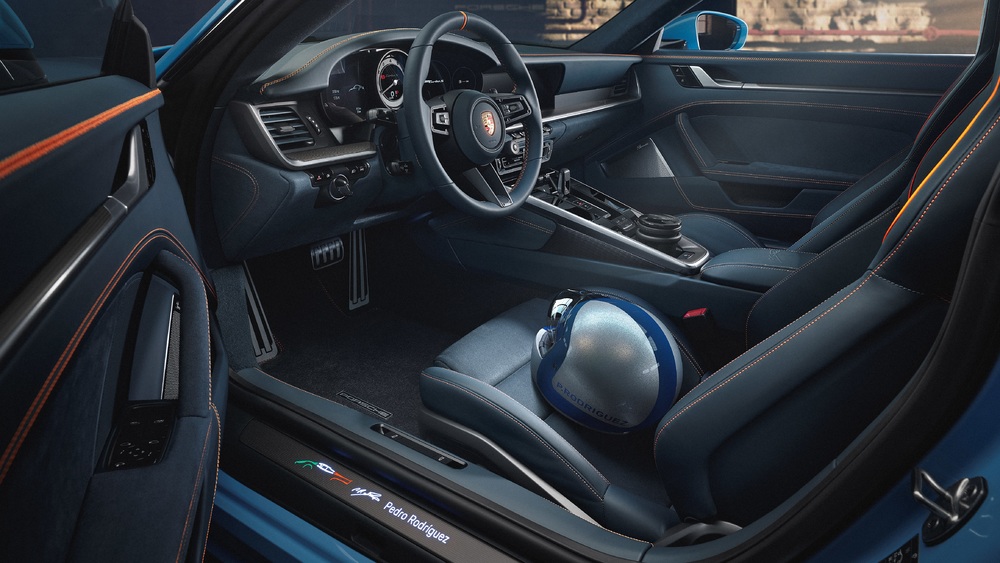 Porsche 911 Turbo S One of a Kind Pedro Rodríguez