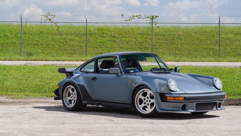 RUF BTR 1983

Fotografía de Mecum Auctions