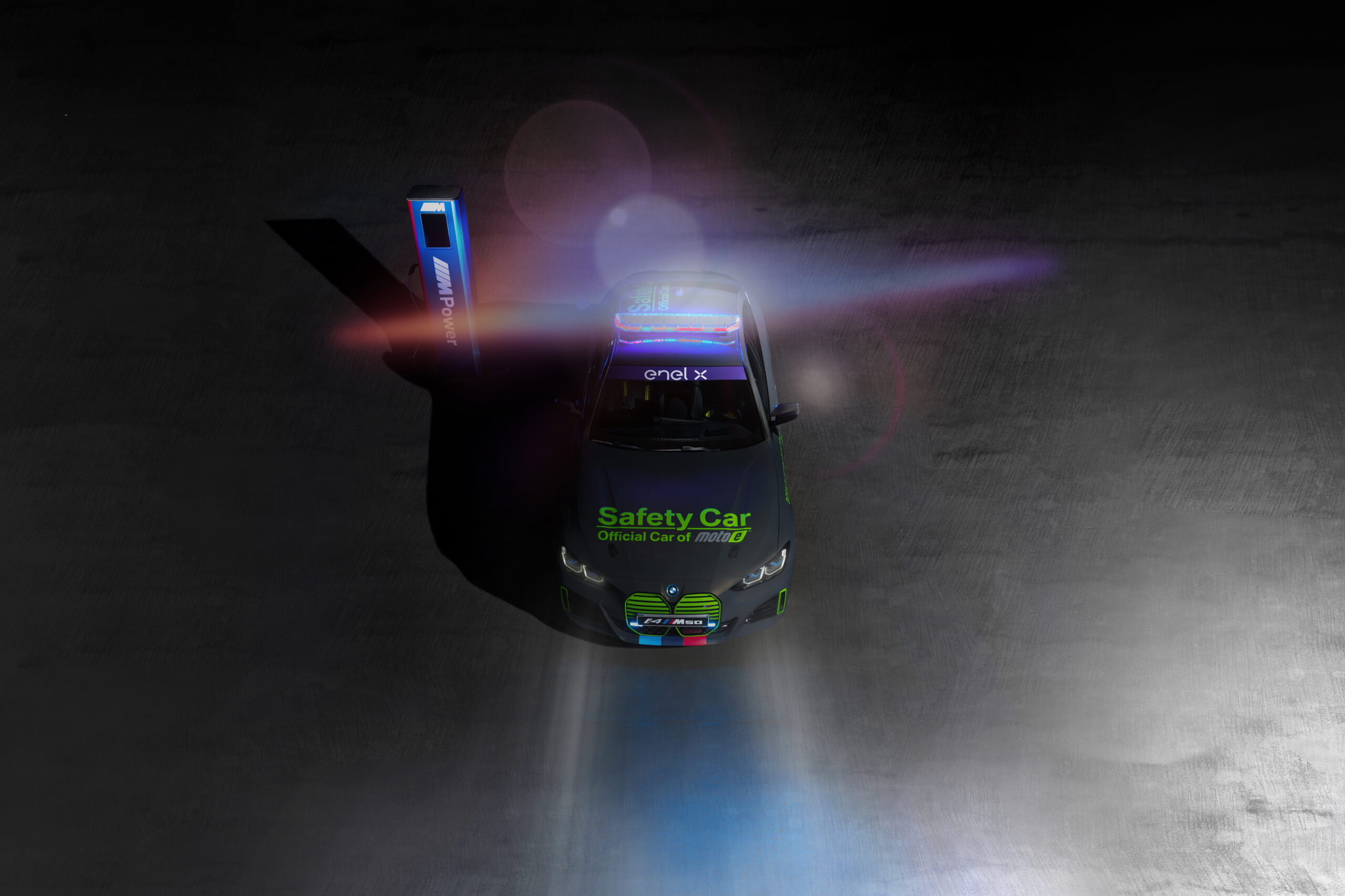 BMW i4 M50 el auto de seguridad totalmente eléctrico de MotoE