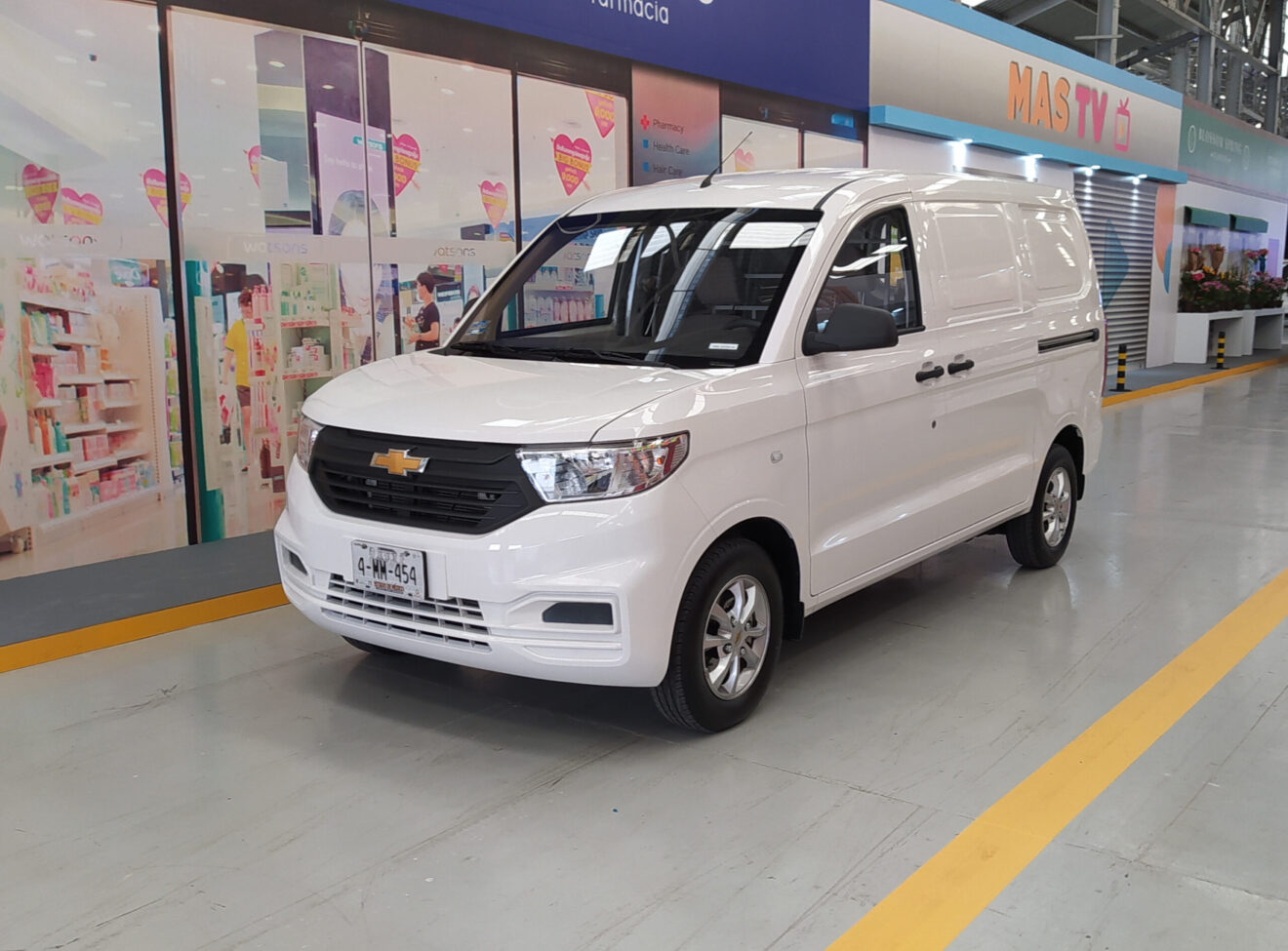 ¿Qué Van es mejor para tu negocio? Chevrolet Tornado Van, ProMaster