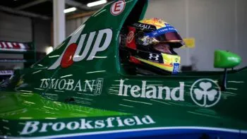 Mick Schumacher busca dejar huella en la pista donde debutó su padre hace 30 años