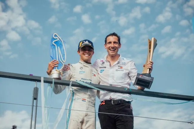 Nyck de Vries y Mercedes se coronan campeones en la Fórmula E