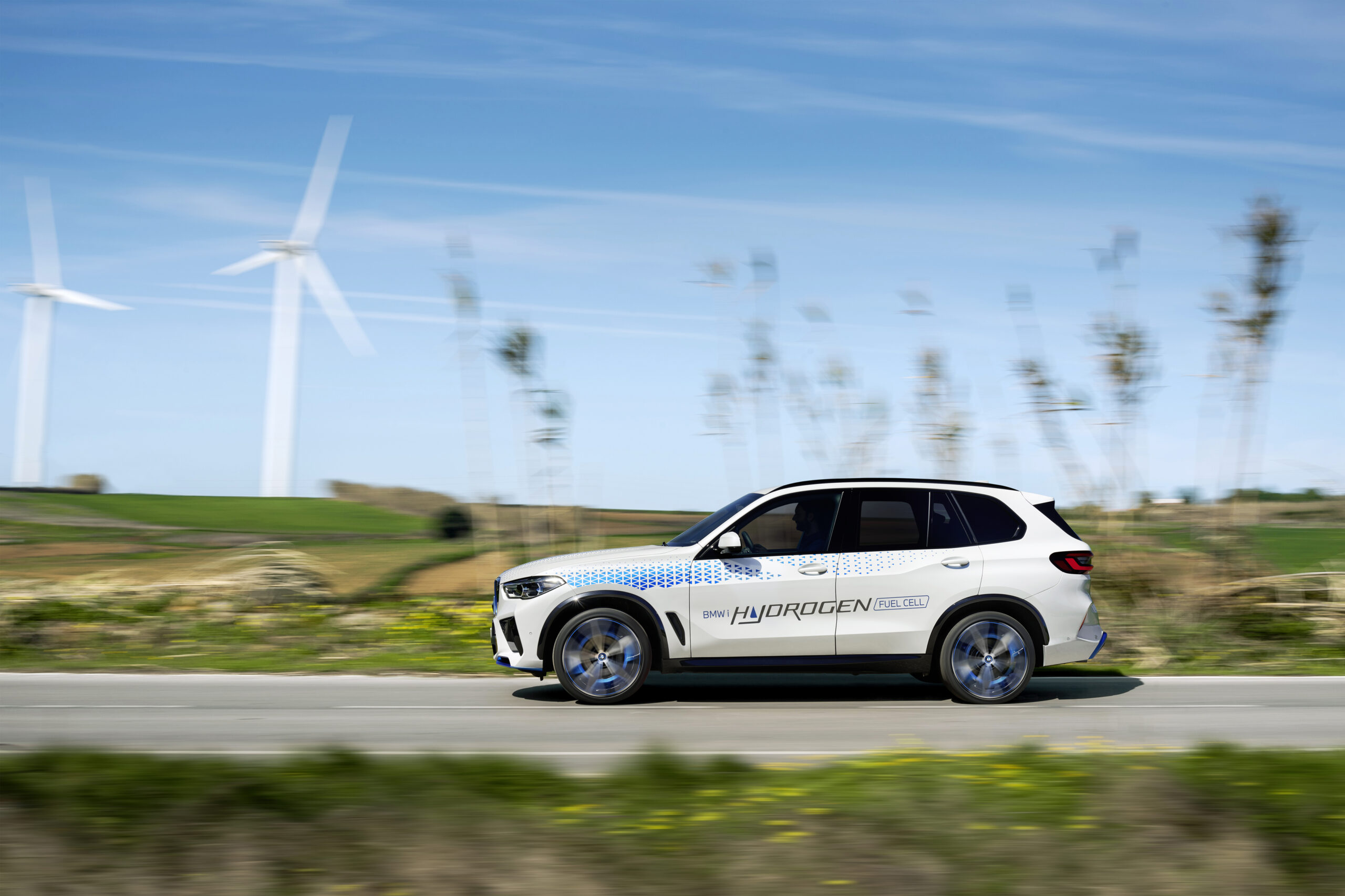 BMW iX5 el SUV de hidrógeno debutará en el Salón del Automóvil de Múnich