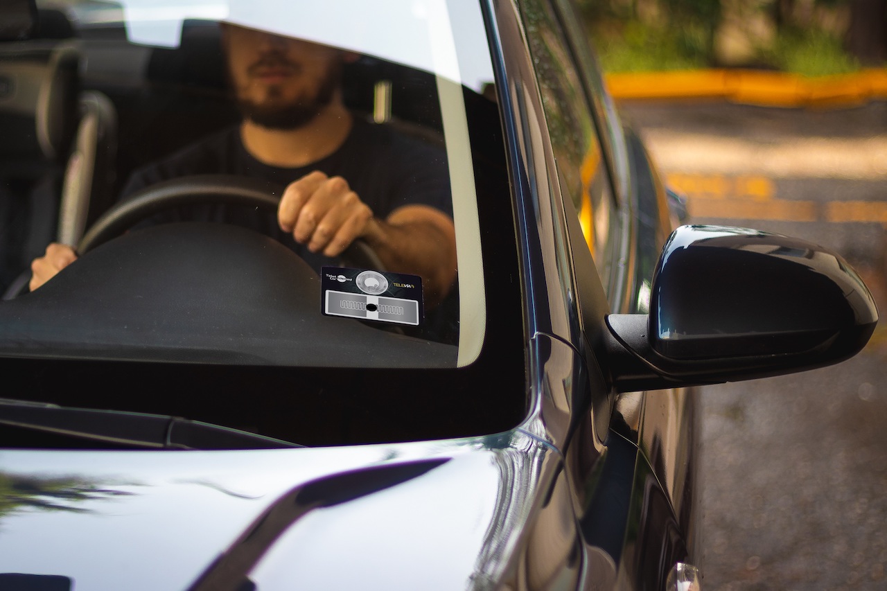 Dispositivo intransferible seguro y con beneficios 1 | Memo Lira Pagar peaje y combustible con un mismo dispositivo Con Drive Tag es posible