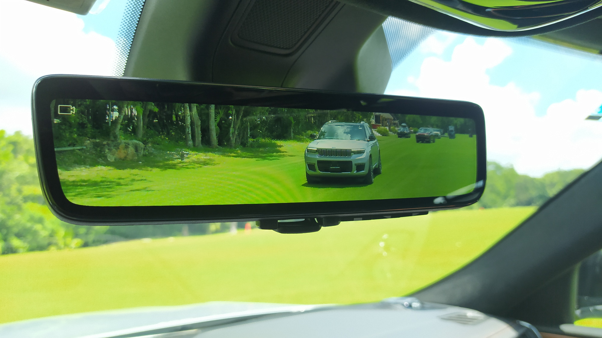 Cámara en retrovisor