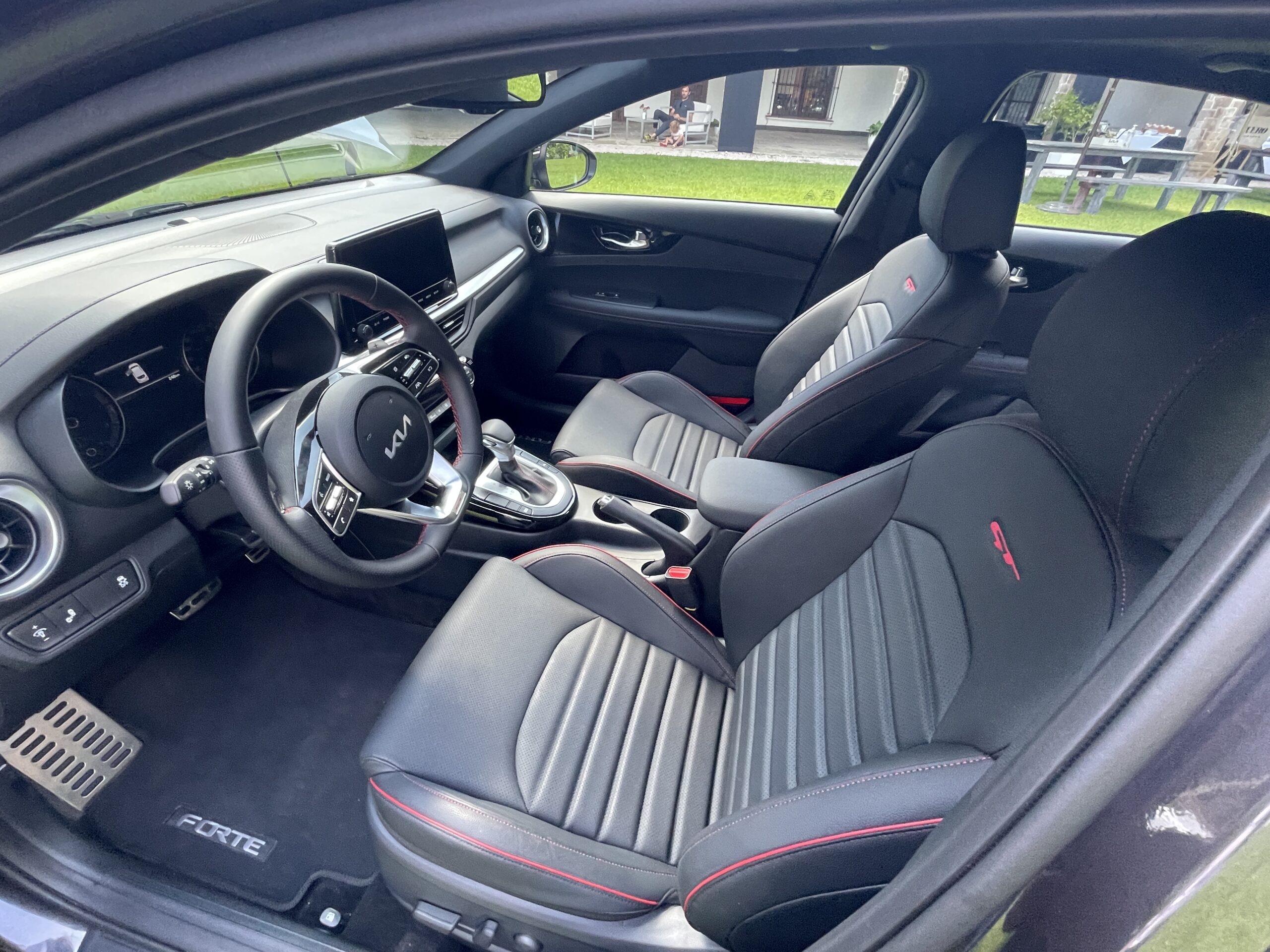 KIA Forte Hatchback 2022 renovado y con gran deportividad