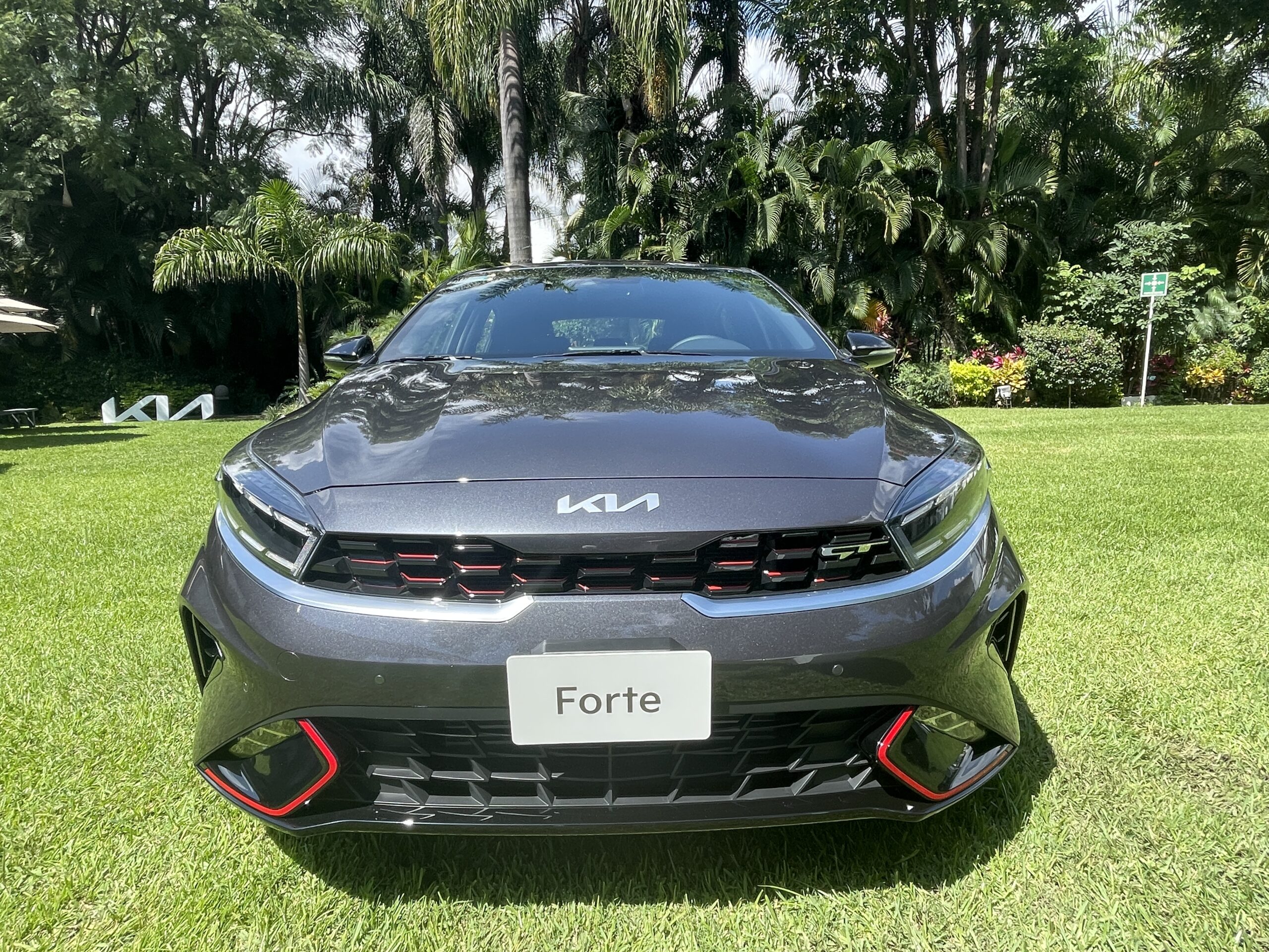 KIA Forte Hatchback 2022 renovado y con gran deportividad 