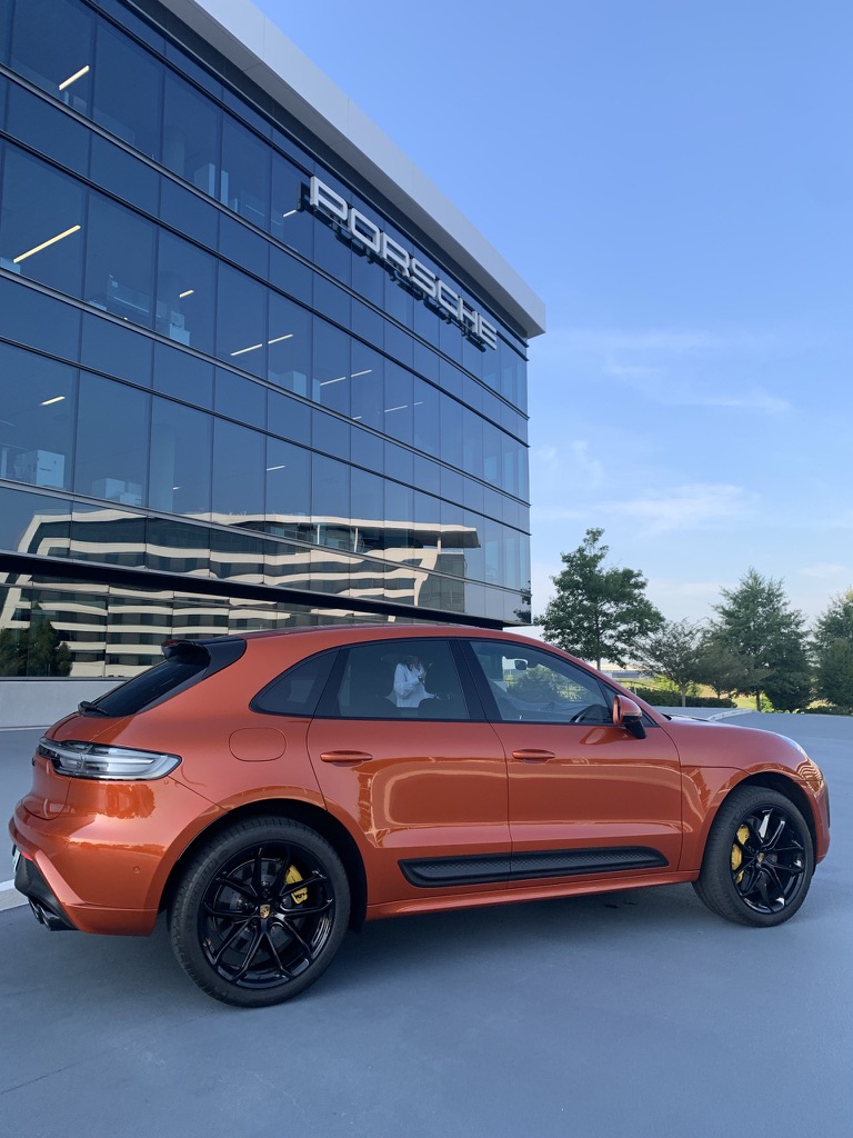 Porsche le mete mano a su Macan cómo la dejó para 2022 | Memo Lira Porsche le mete mano a su Macan cómo la dejó para 2022