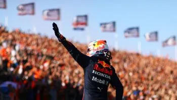 Max Verstappen vence a Hamilton con la pole position en el GP de Holanda