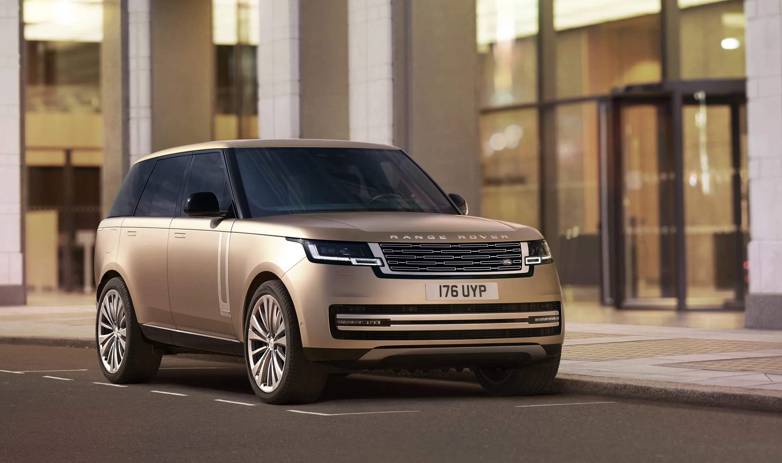 Range Rover 2022, debuta la sexta generación del SUV británico