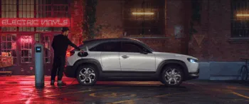 Mazda atacará con más camionetas y electrificados