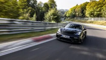 Porsche 718 Cayman GT4 RS supera expectativas