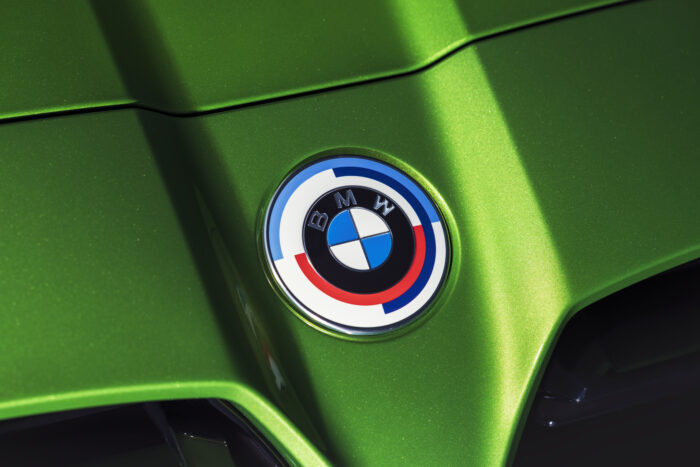 BMW M celebra su 50 aniversario con un logotipo y colores históricos 