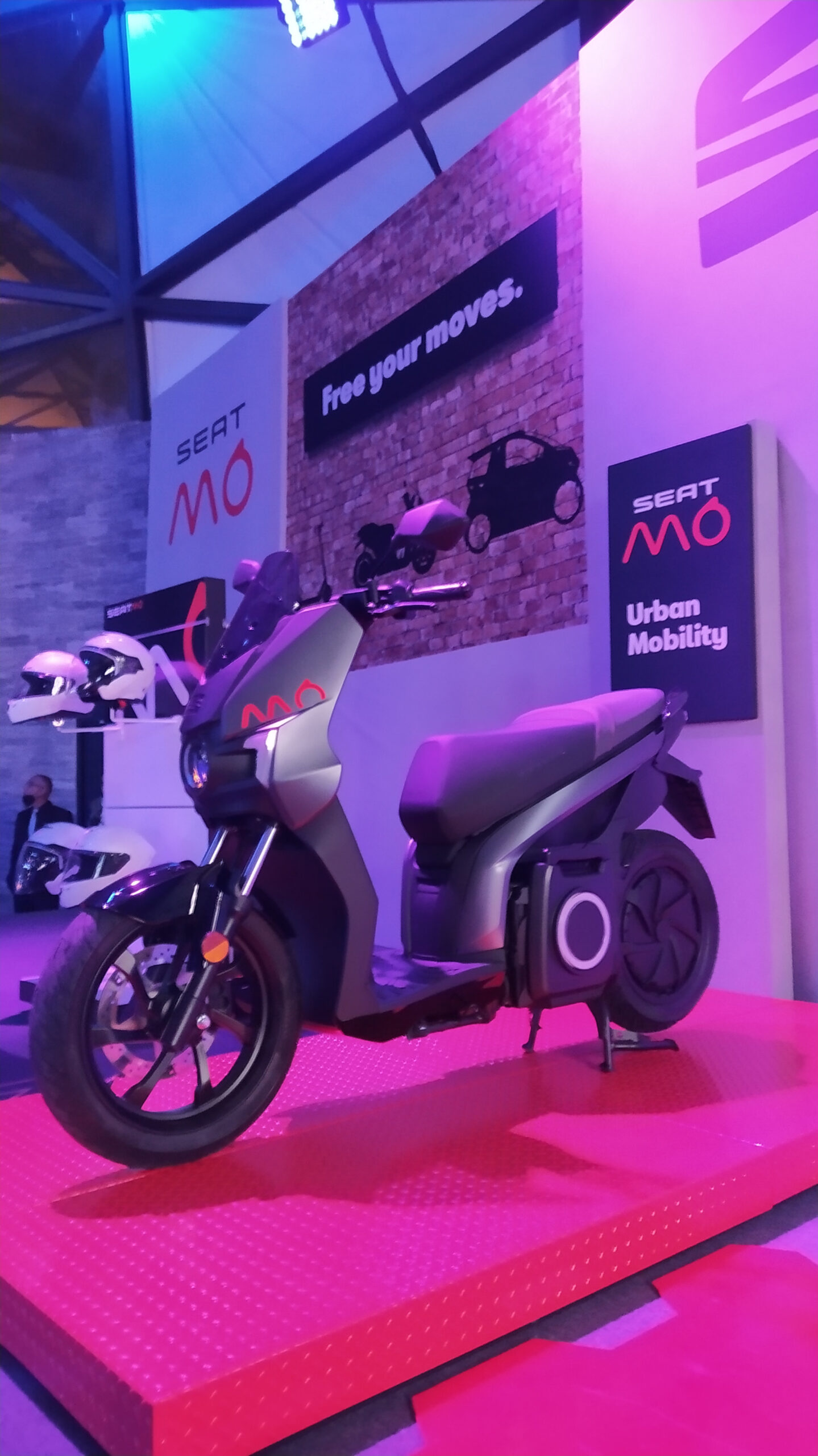 SEAT MÓ llega a México con una motocicleta eléctrica 2 | Memo Lira