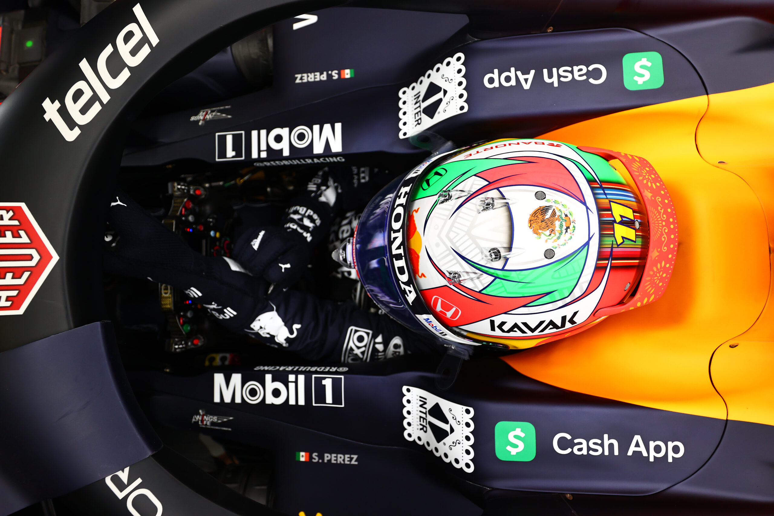 Sergio Pérez va por la pole position en el Mexico GP 