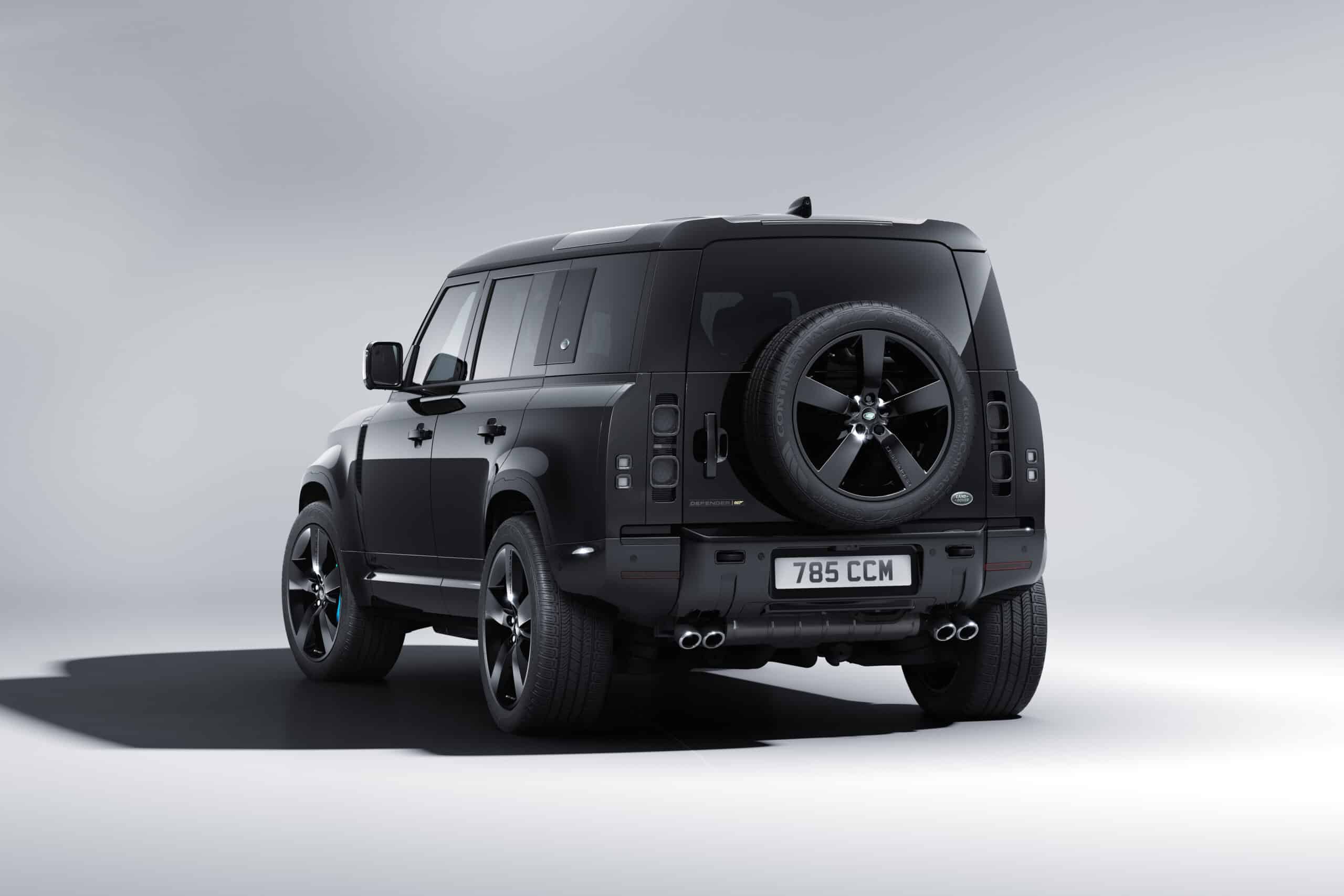 La subasta de Land Rover Defender Bond Edition se ha pospuesto