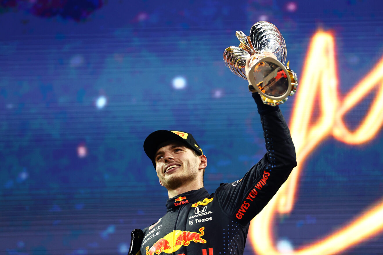 El número 1 vuelve a la Fórmula 1 en 2022: Verstappen confirma que lo portará