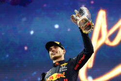El número 1 vuelve a la Fórmula 1 en 2022: Verstappen confirma que lo portará