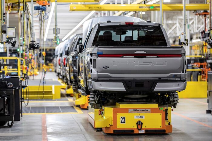 Ford producirá 150 mil unidades anuales de su F-150 Lightning™