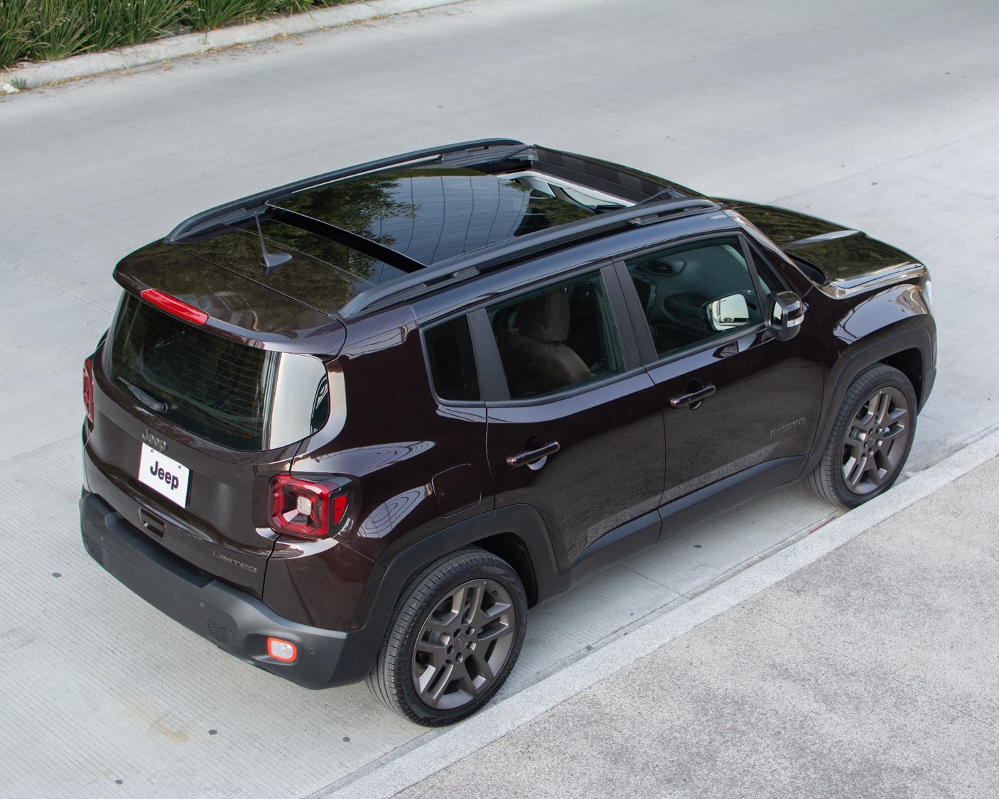 Jeep Renegade 2022 introduce la edición especial Bronze Edition 