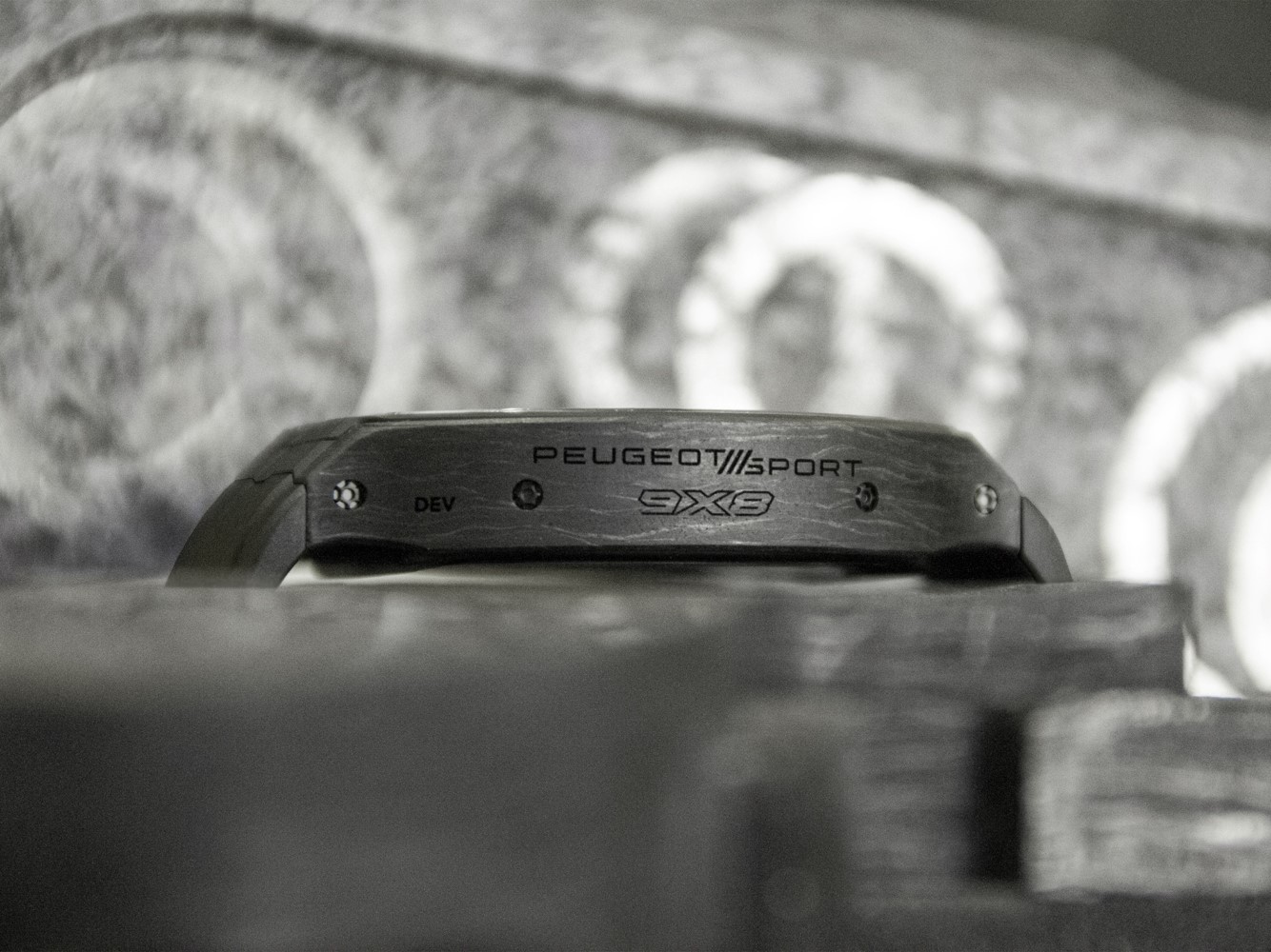 Peugeot Sport y Lorige se unen para crear un reloj exclusivo