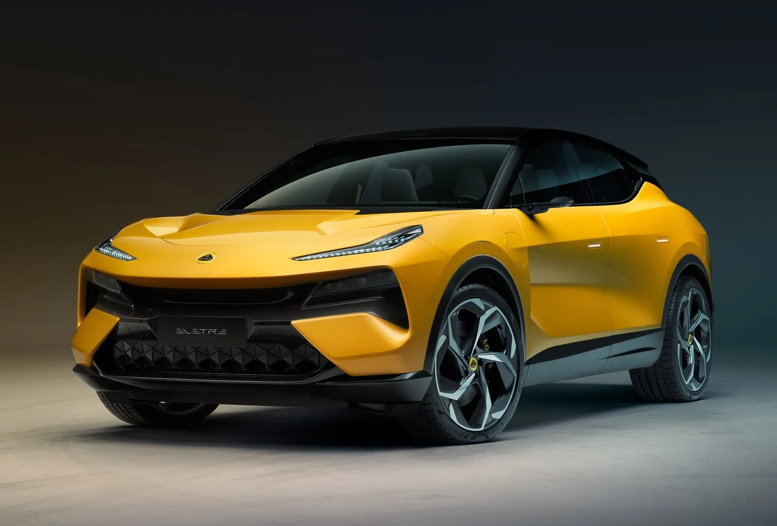 600 caballos de potencia en Lotus Eletre, su primer SUV eléctrico