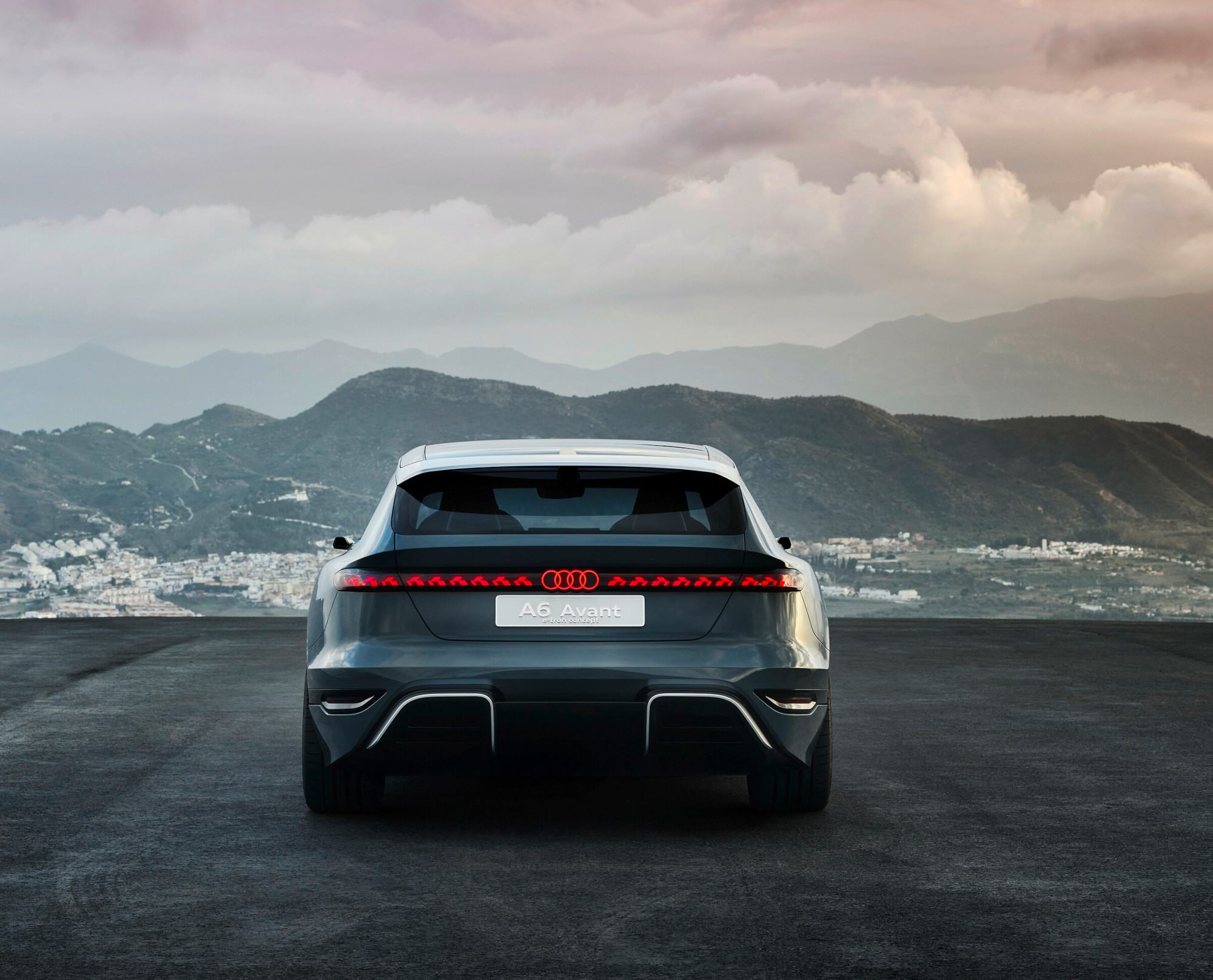 Audi A6 Avant e tron concept