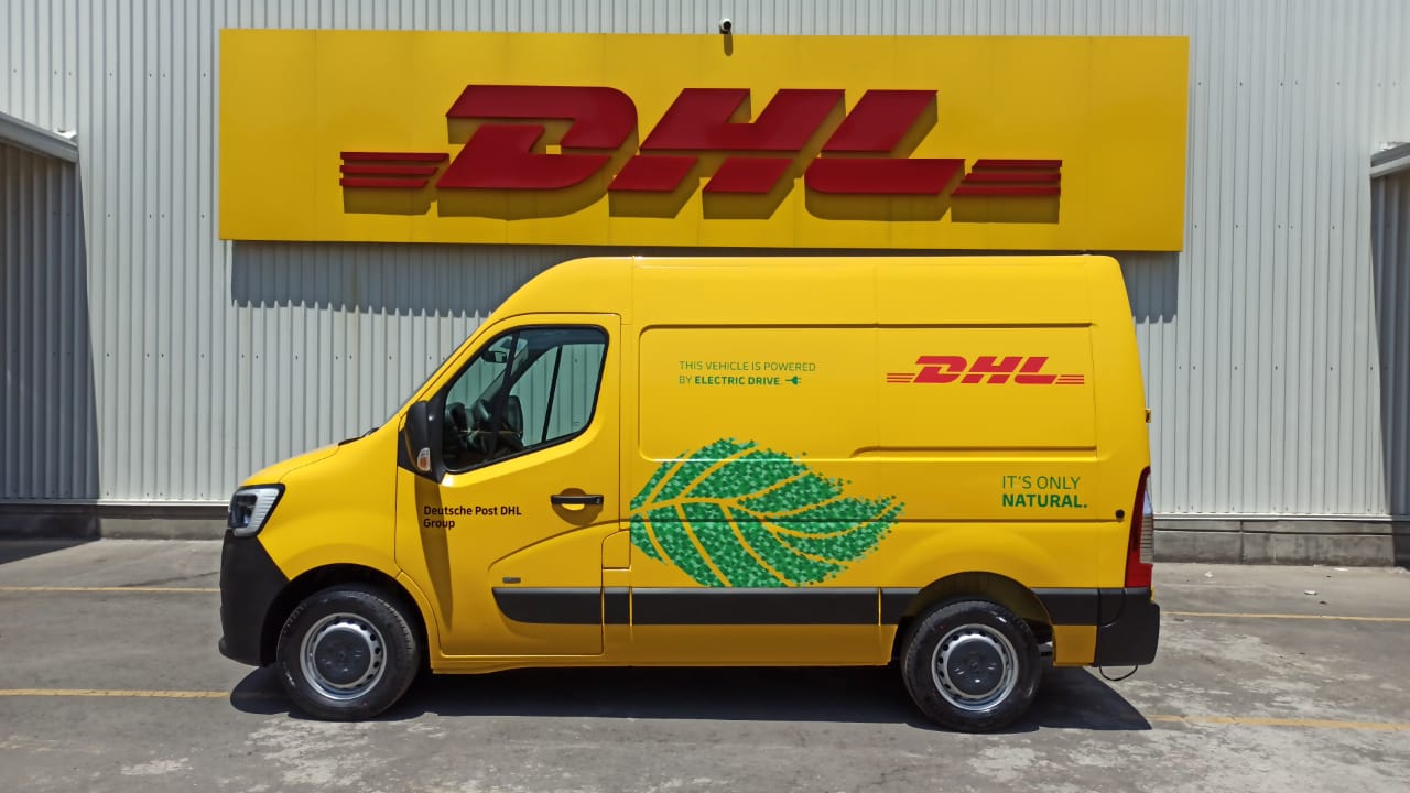 DHL Express Renault Master