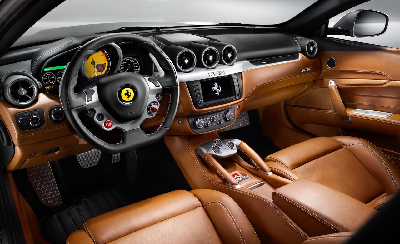 Interior Ferrari FF