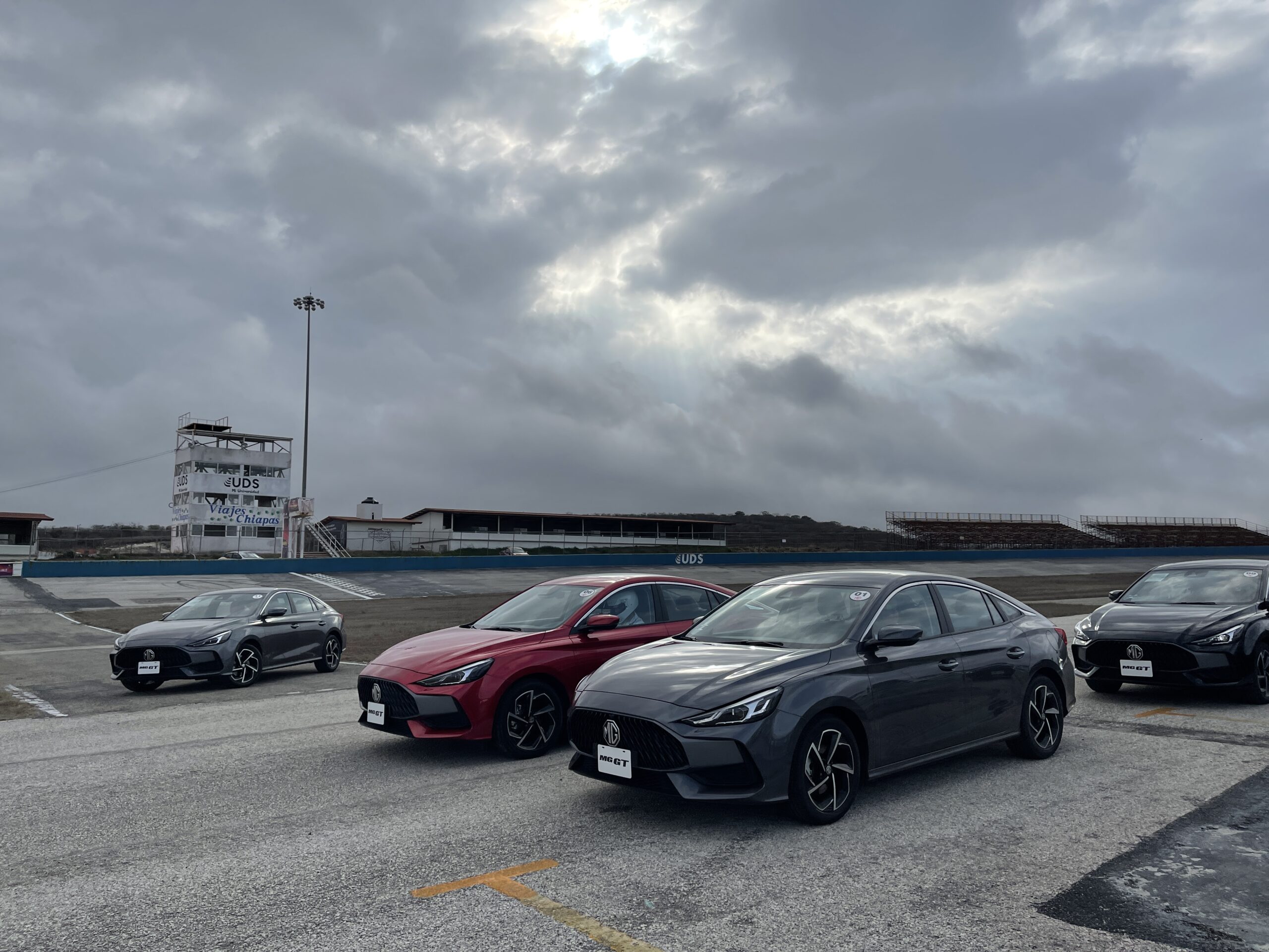 Manejamos el nuevo MG GT un sedán muy atractivo