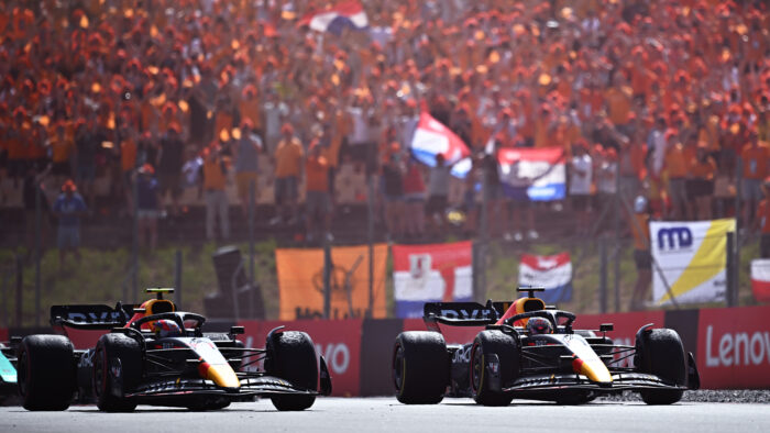 Verstappen gana el GP de España Sergio Pérez en el podio 