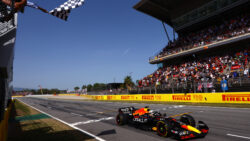Verstappen gana el GP de España, Sergio Pérez en el podio