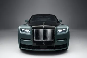 Rolls-Royce Phantom 2022 tiene un nuevo aspecto y opciones