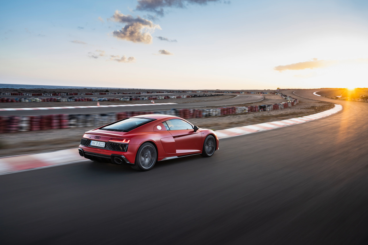 Audi R83 | Memo Lira Iron Man vs R8 Tracción Trasera