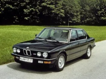 BMW M5 E28