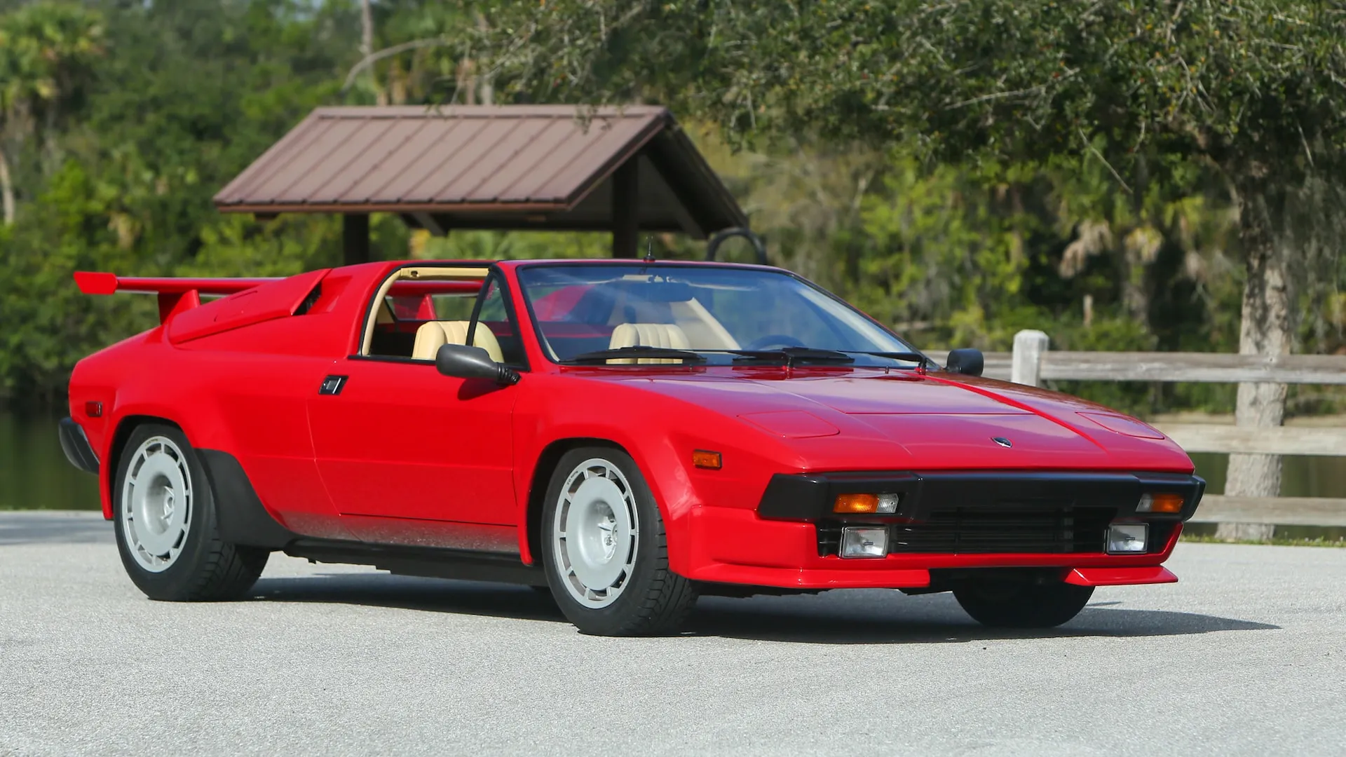Lamborghini Jalpa Frente