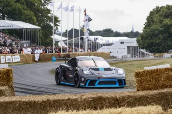Porsche GT4 ePerformance, el futuro de las competencias (4)