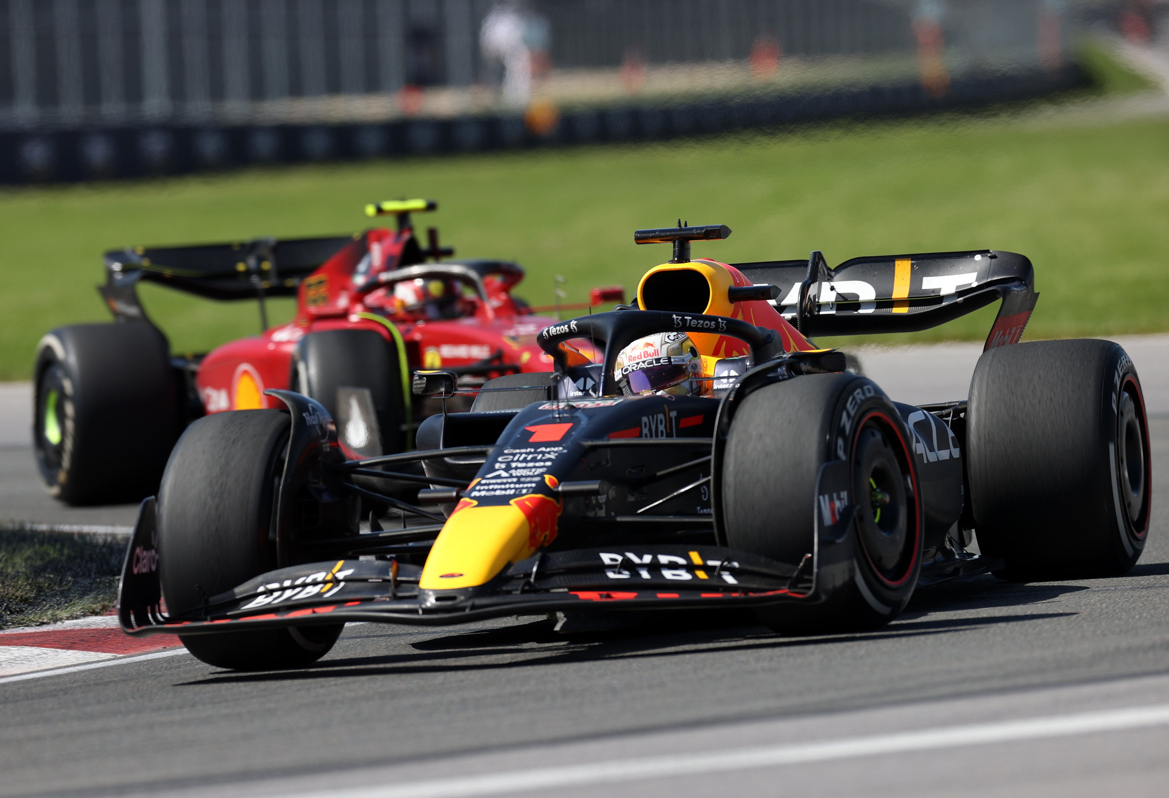 Verstappen vence a Sainz y gana el GP de Canadá Pérez abandona 