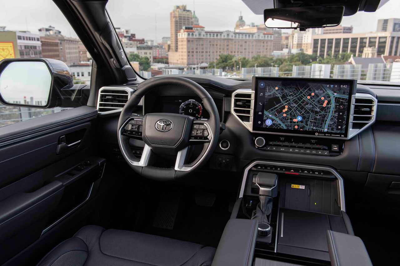 Tundra la pick up híbrida electrificada de Toyota ya está en México