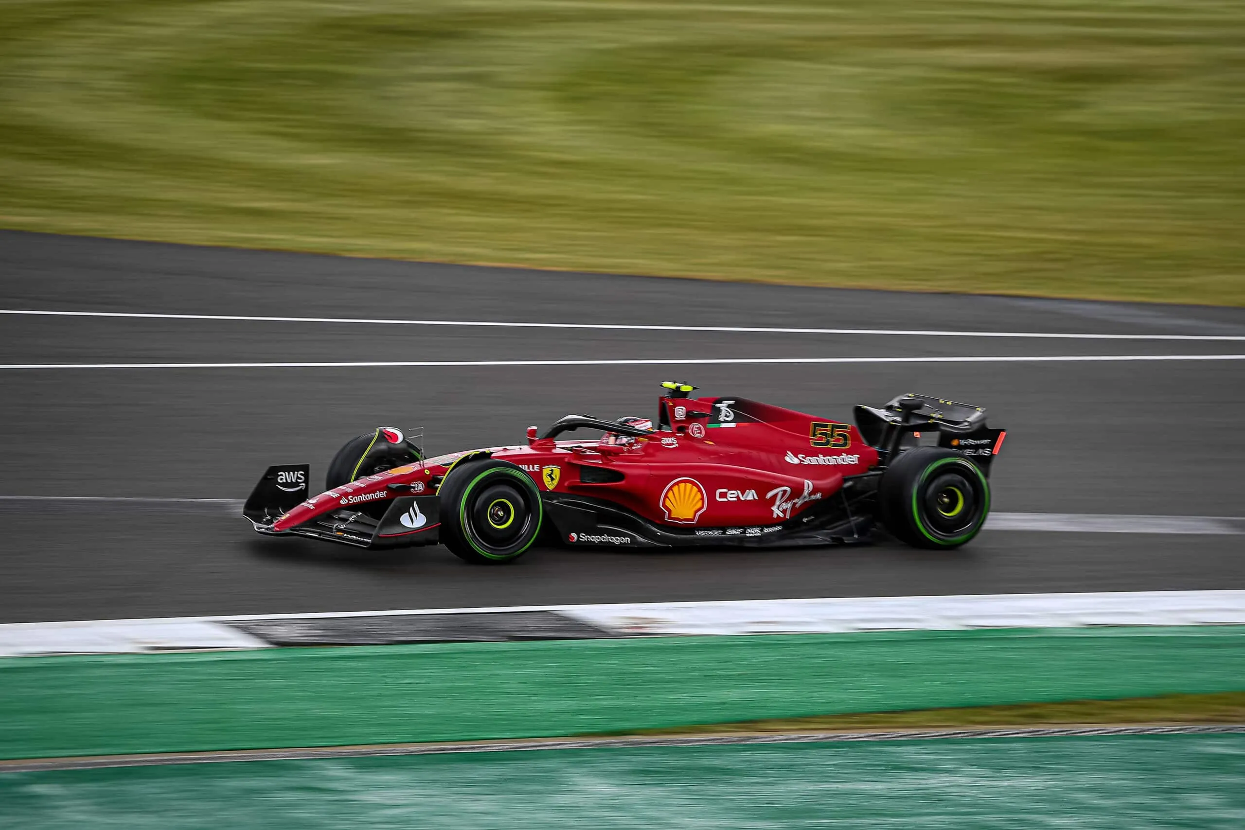 Carlos Sainz consigue su primera pole position en la Fórmula 1