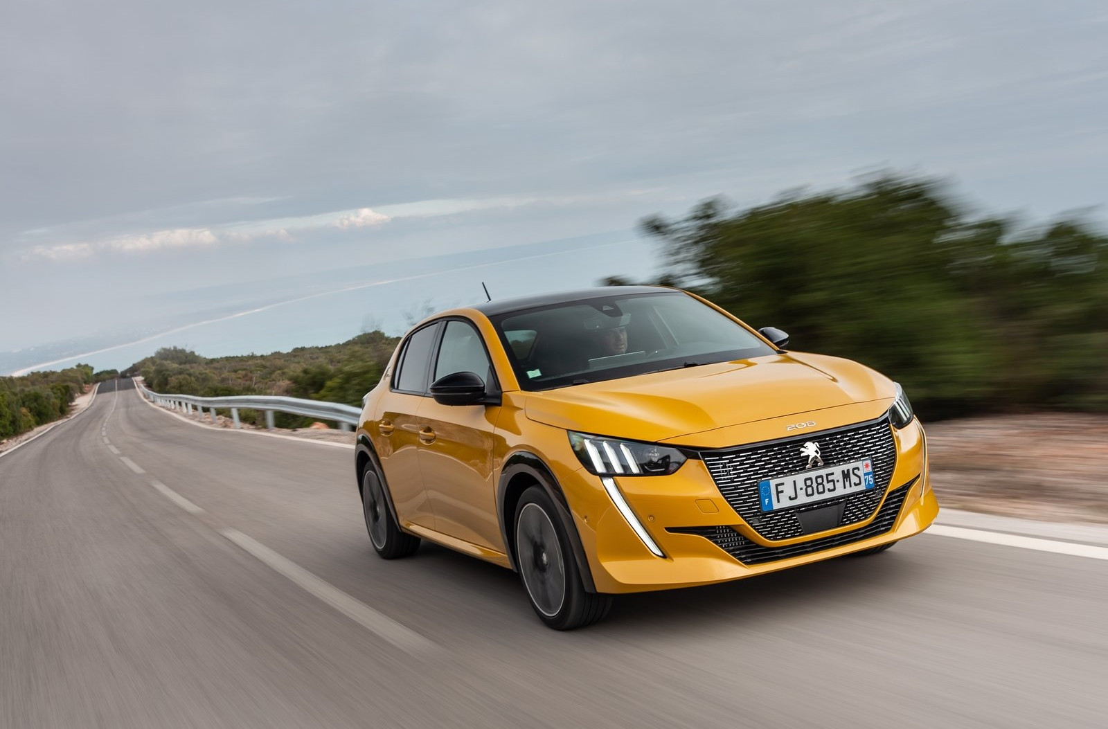 Peugeot 208 GT | Memo Lira Peugeot 208 GT