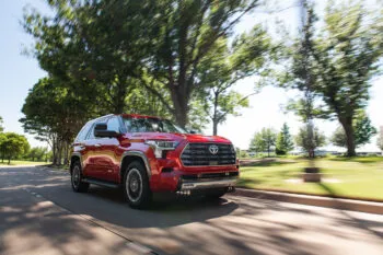 Toyota confirma electrificados, otro deportivo y Sequoia nueva