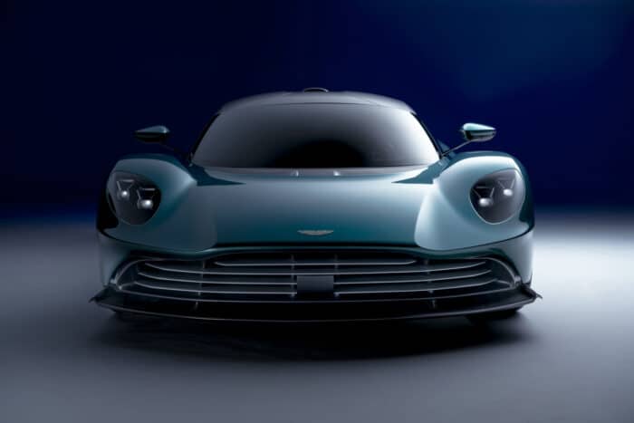 Aston Martin Valhalla Frente