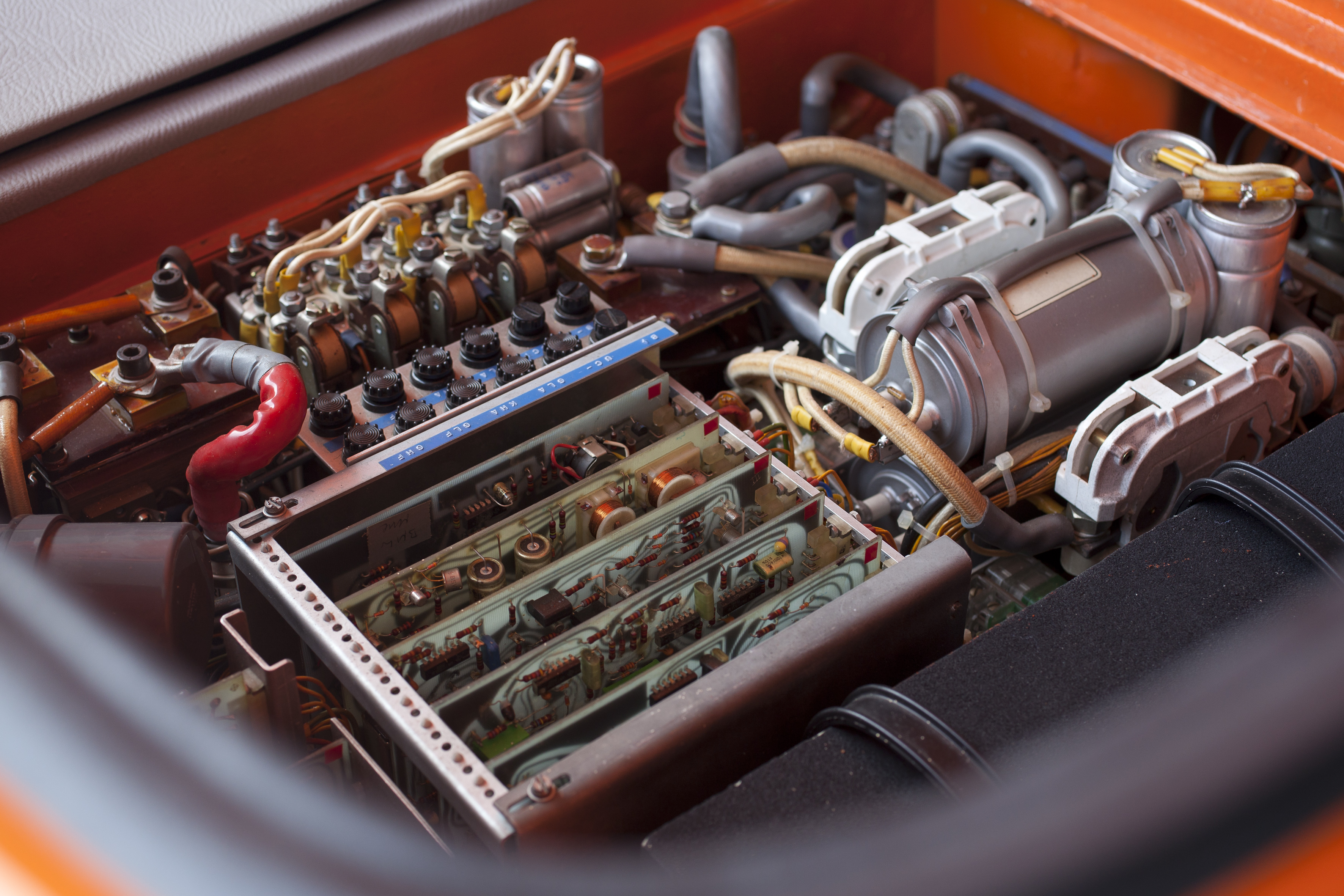 BMW 1602 el primer vehículo eléctrico de BMW cumple 50 años 