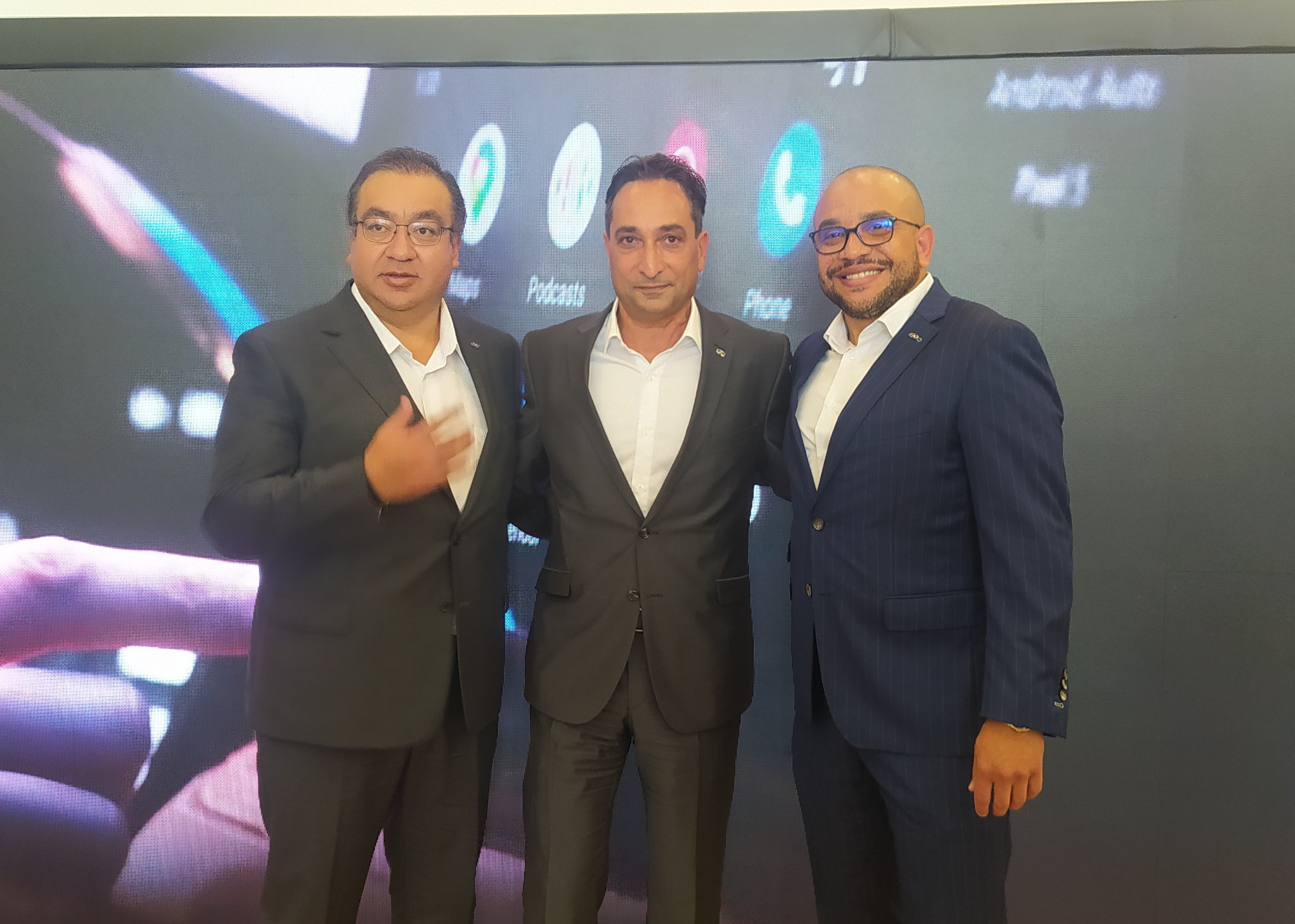 Ricardo Rodríguez Managing Director de INFINITI México Peyman Kargar INFINITI Global Chairperson y Craig Keeys vicepresidente de la región INFINITI América