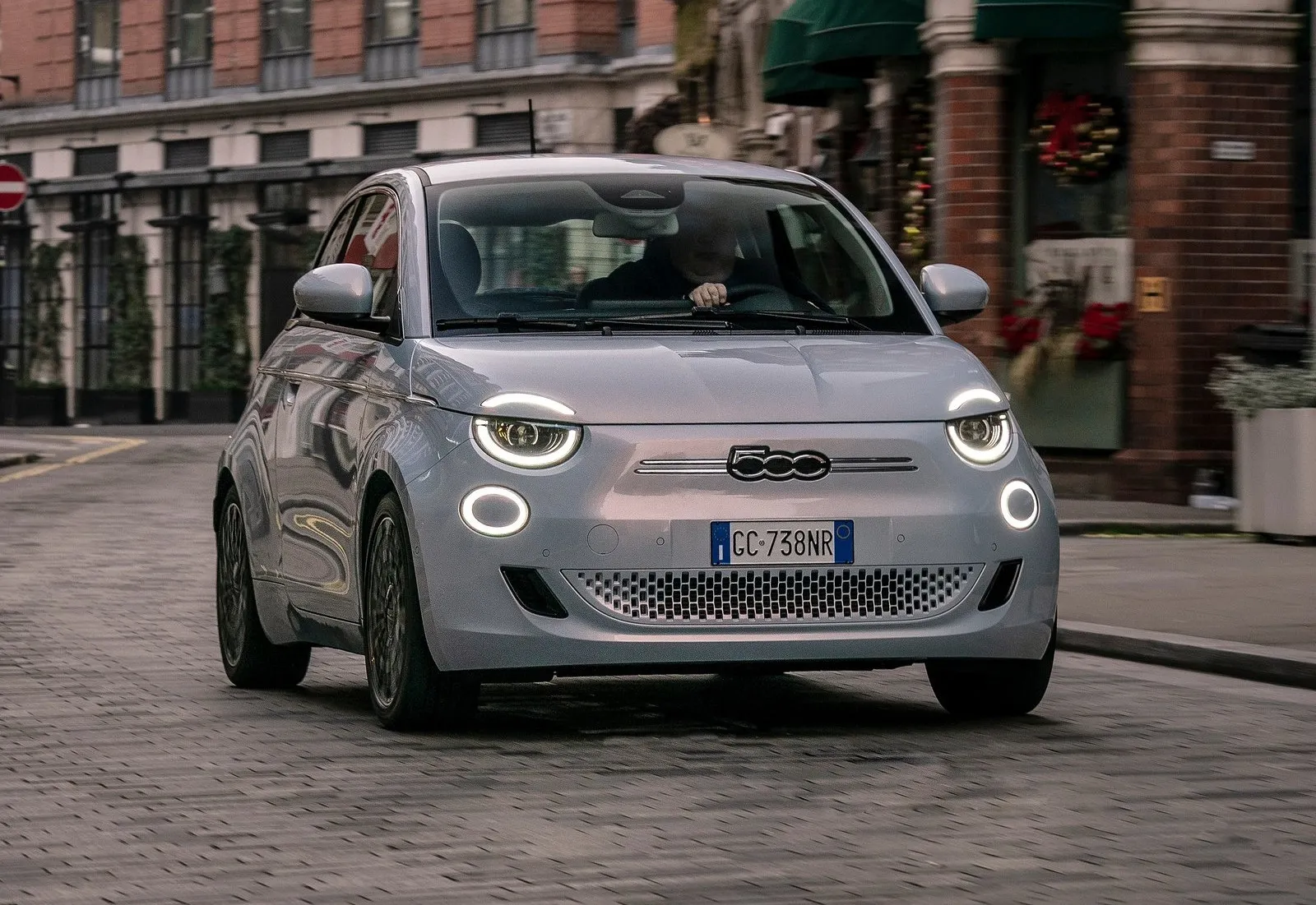 Stellantis aumenta 50 por ciento la venta de eléctricos