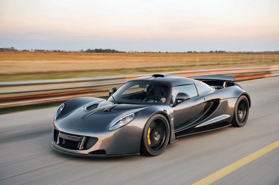 HennesseyVenomGT | Memo Lira Los autos de producción más rápidos del mundo