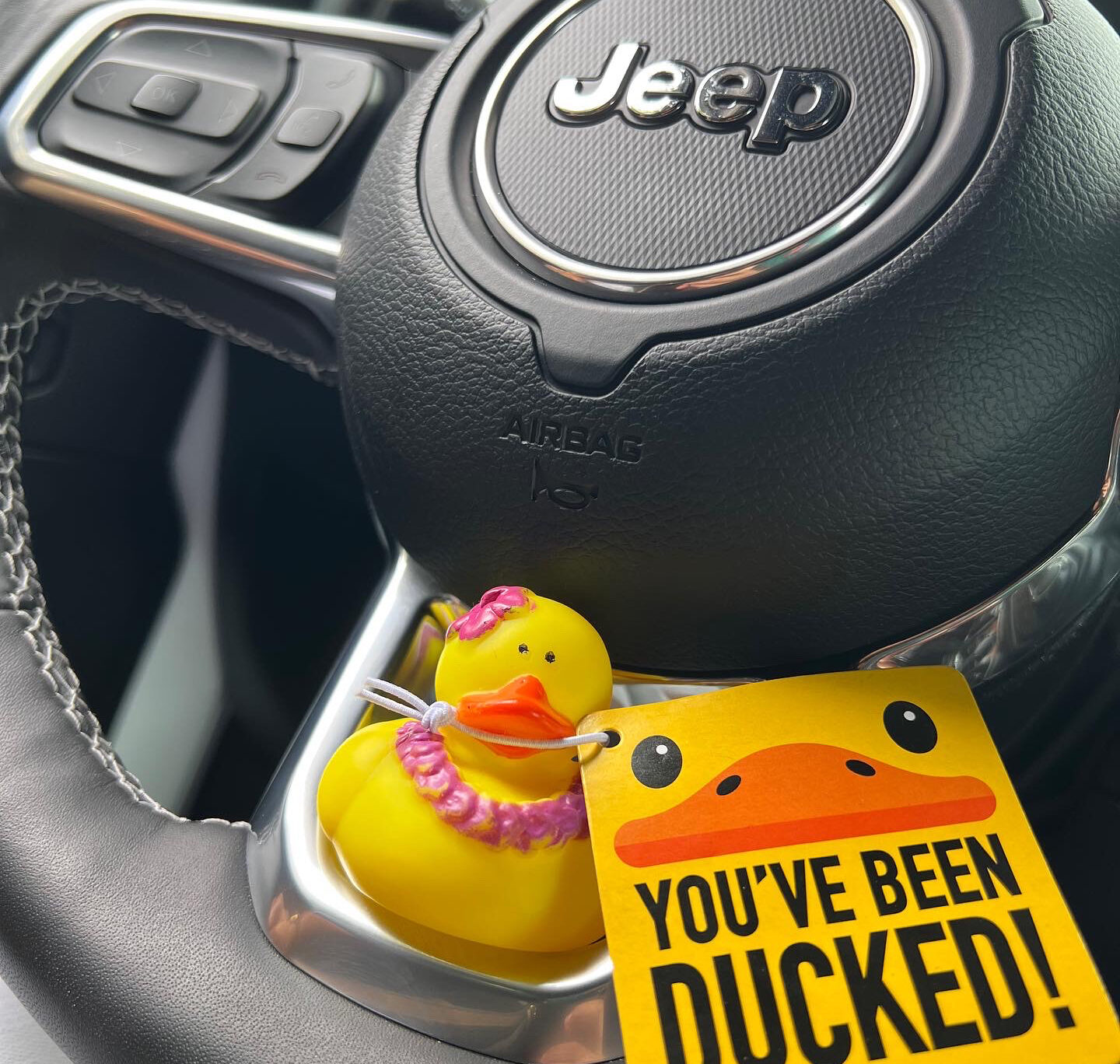 Jeep trae al patito de goma más grande del mundo al Auto Show de Detroit