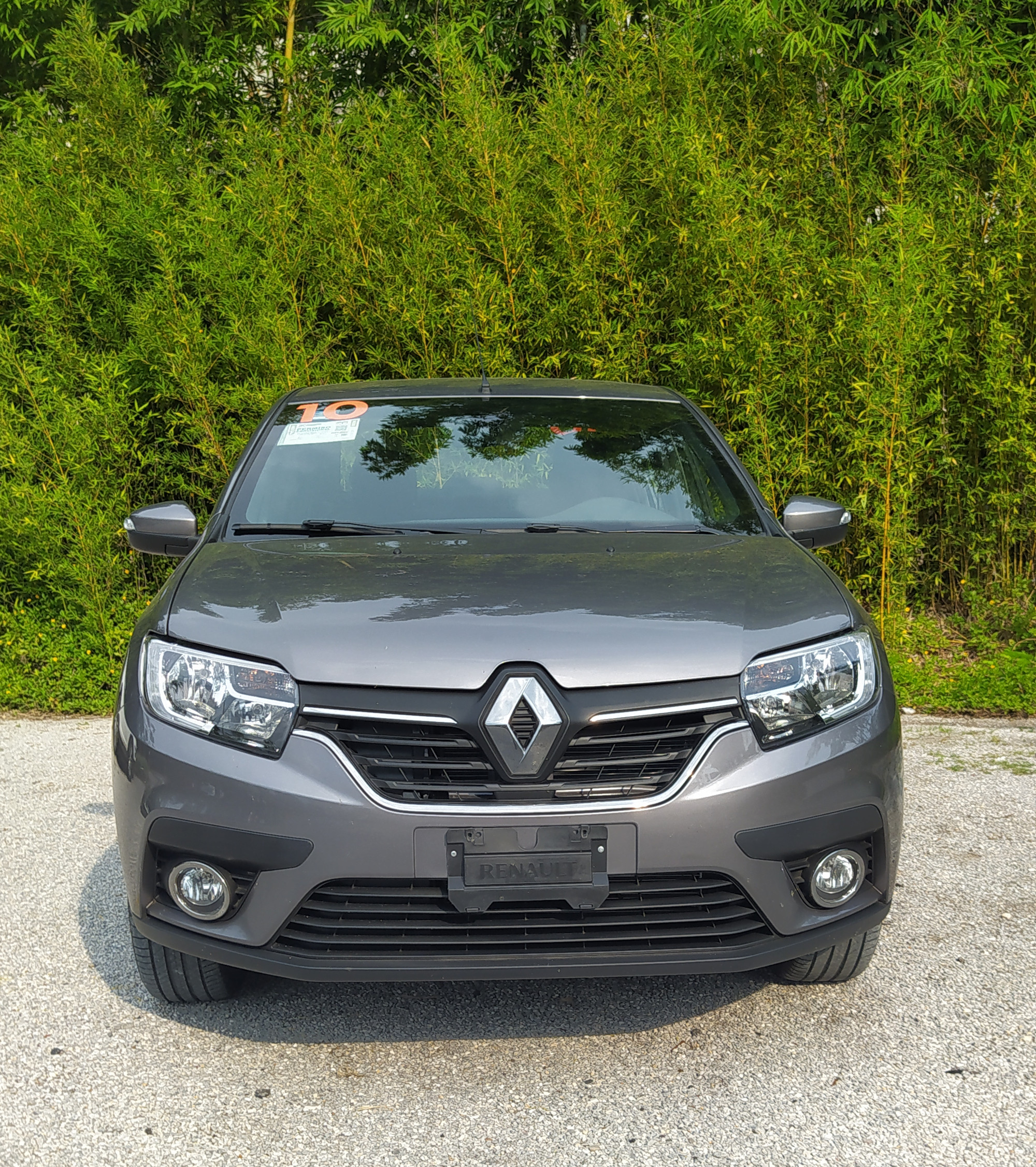 Renault Logan 1 | Memo Lira