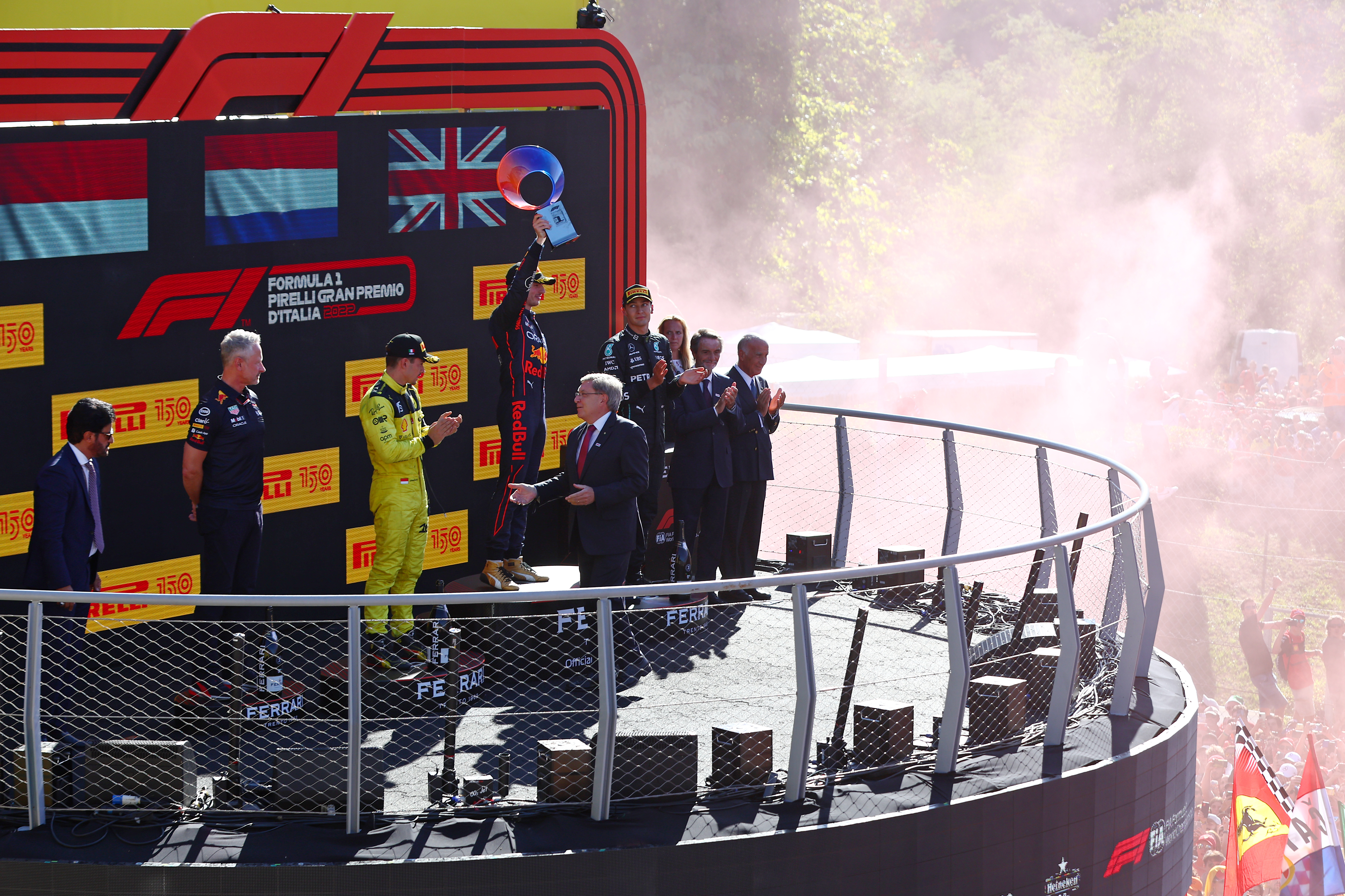 Verstappen logra la victoria en el Gran Premio de Italia por delante de Leclerc